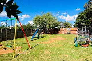 3 Bedroom Property for Sale in Langenhovenpark Free State